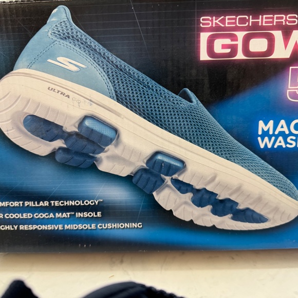 Sketchers Go Walk machine washable starlit navy slip ons, size 8.5 - Picture 15 of 16